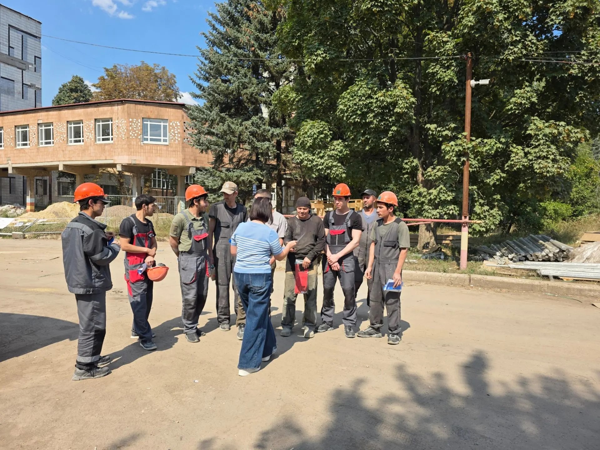 📋 В Макеевке провели встречу с иностранными работниками.