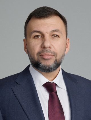 Пушилин  Денис Владимирович.